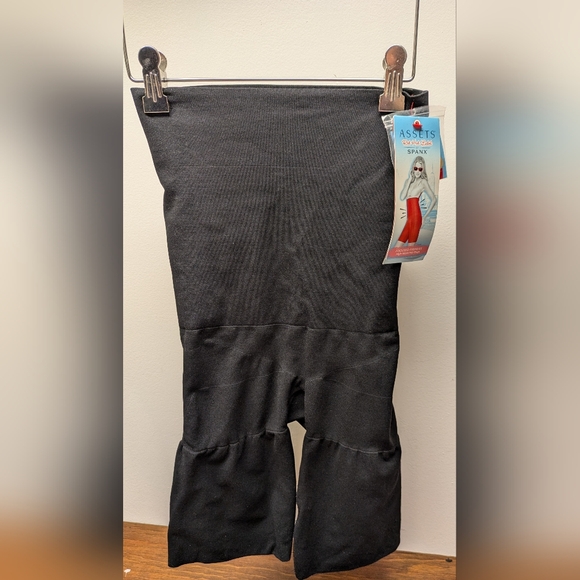 Assets By Spanx Other - Small Assets by Spanx focused firmers high waist mid-thigh shape wear nwt